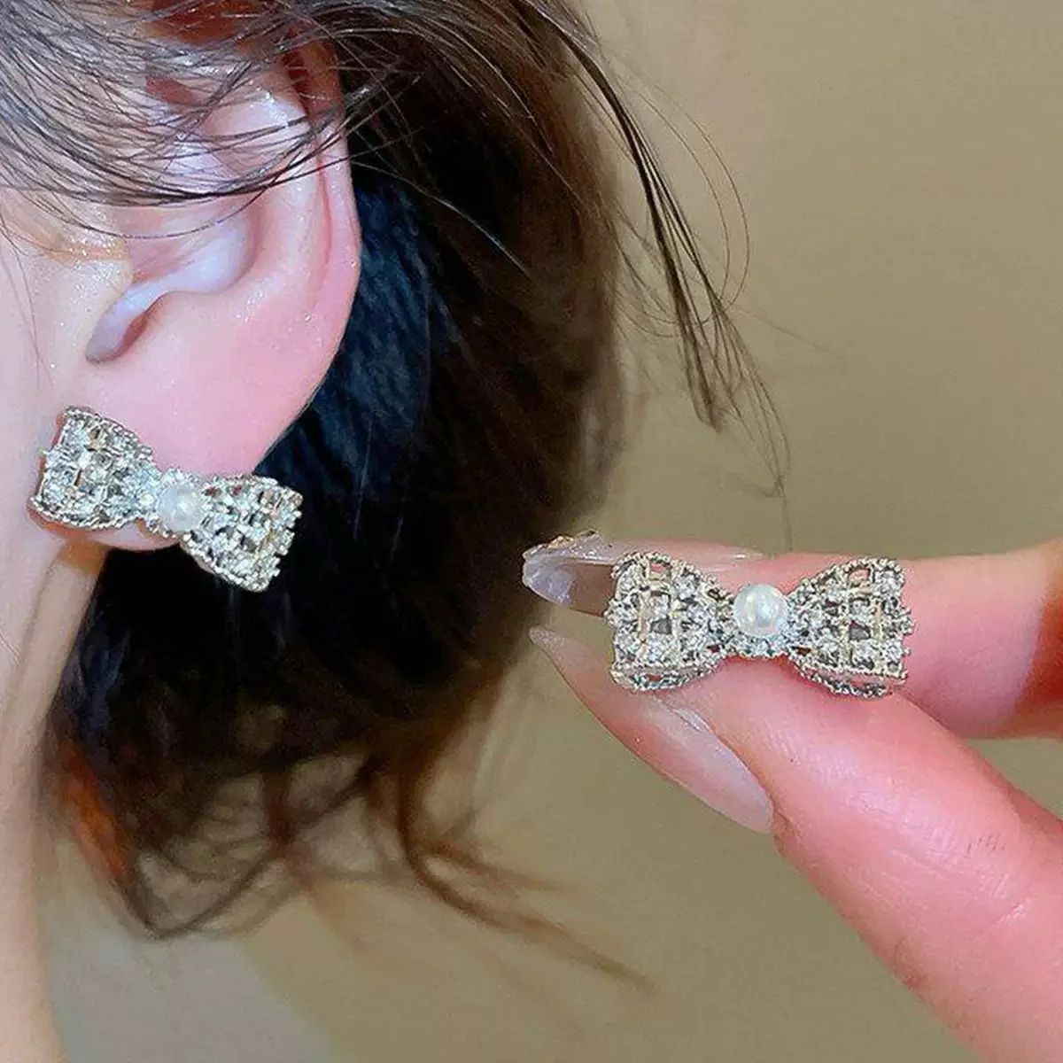 A lil Bow Thing! Earrings - Image 2