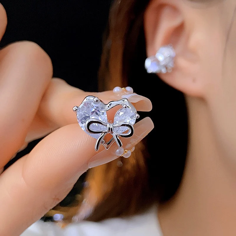 Afterparty Heart Ear-cuff - Image 2