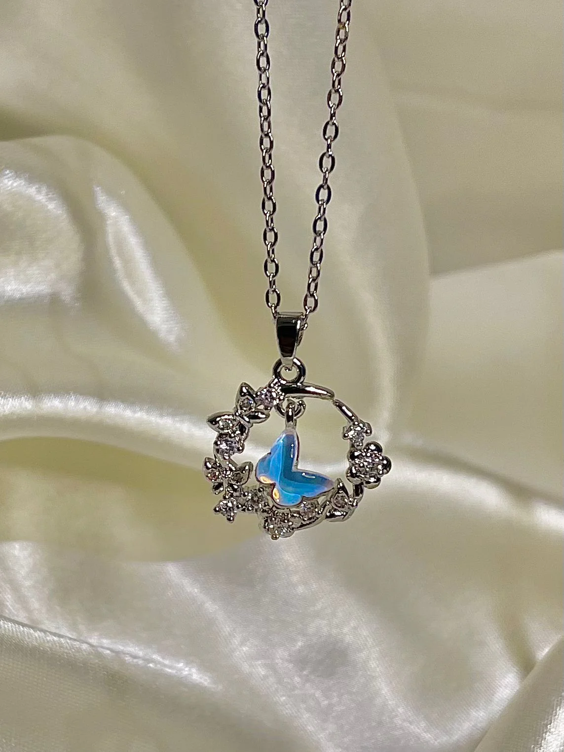 All About Butterflies- Dreamy Necklace - Image 4