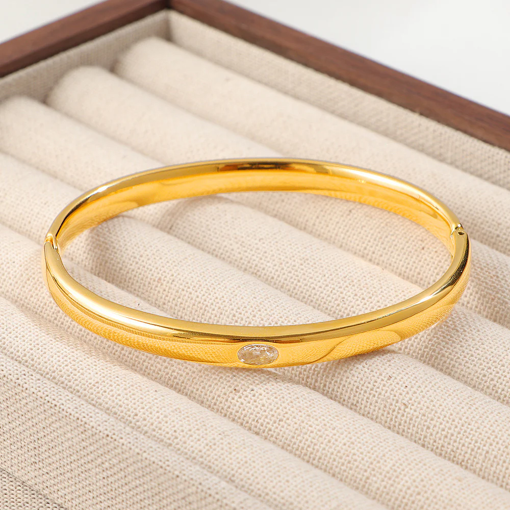 All time Classic Gold Bracelet - Image 2