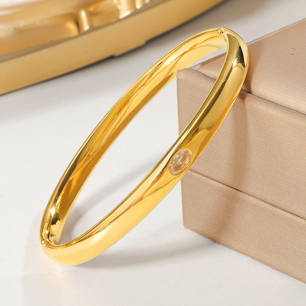 All time Classic Gold Bracelet - Image 3