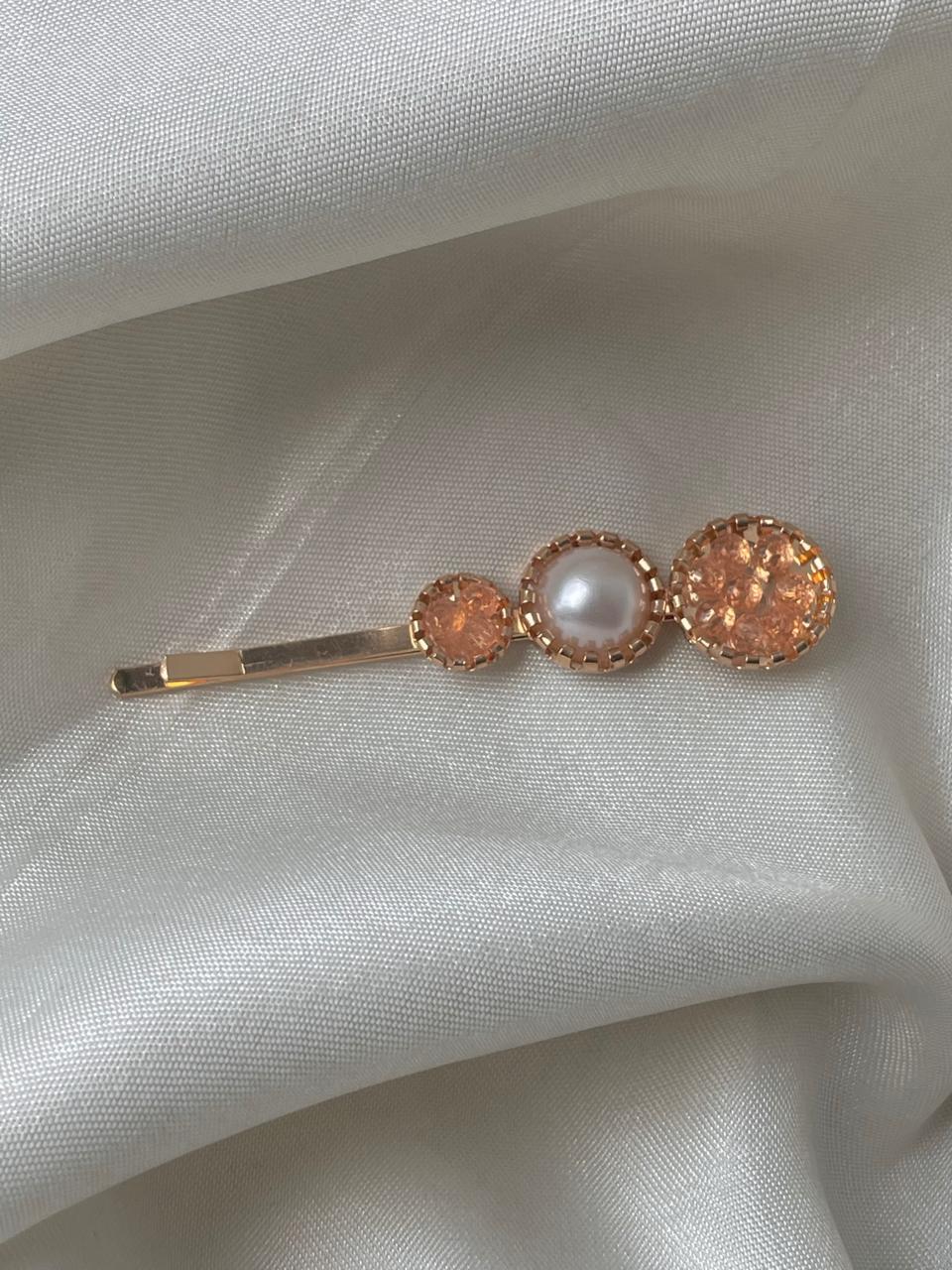 Amber Grace Pearl Hair Clip - Image 2