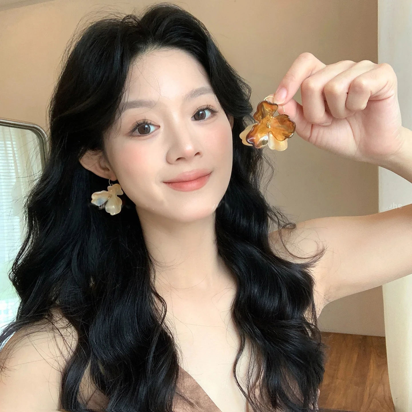 Amber n Ivory Flower Earrings - Image 2