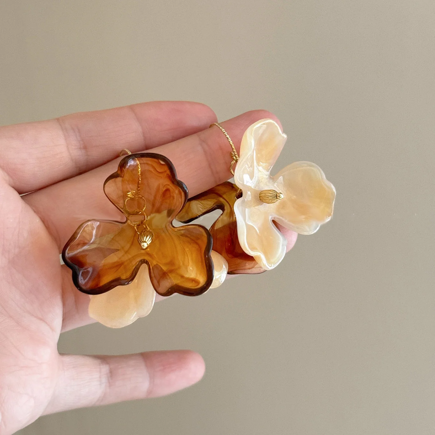 Amber n Ivory Flower Earrings - Image 3