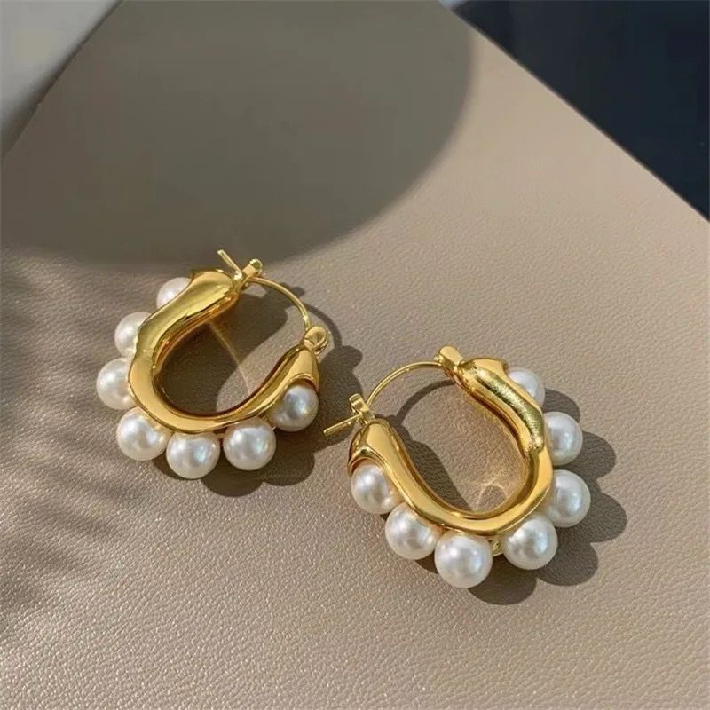 Amelia Pearl Hoop Earrings - Image 5