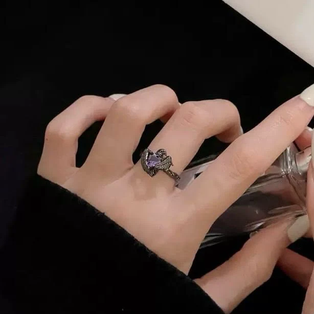 Amethyst Raven Ring - Image 2