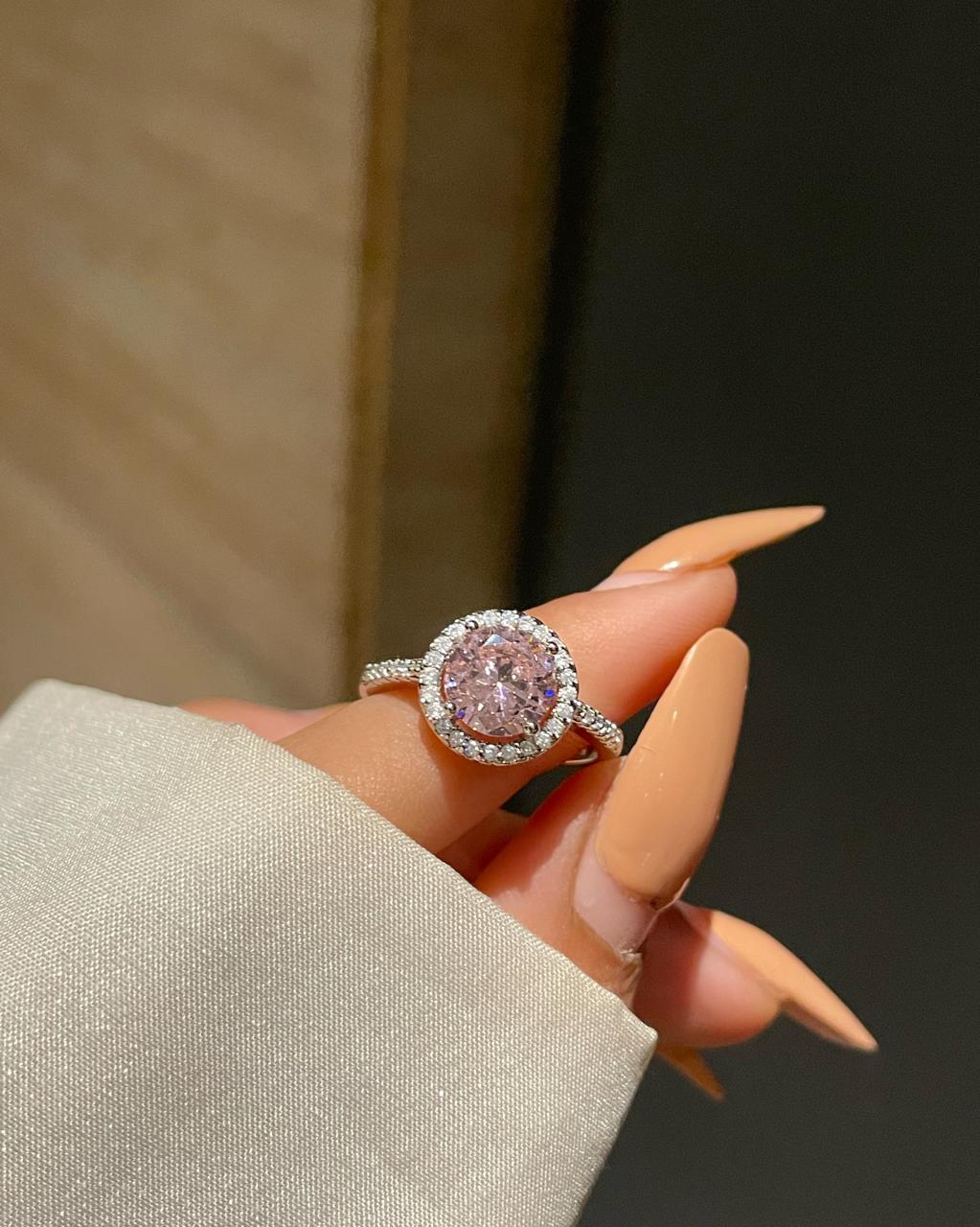 Amora Ring- pink - Image 3