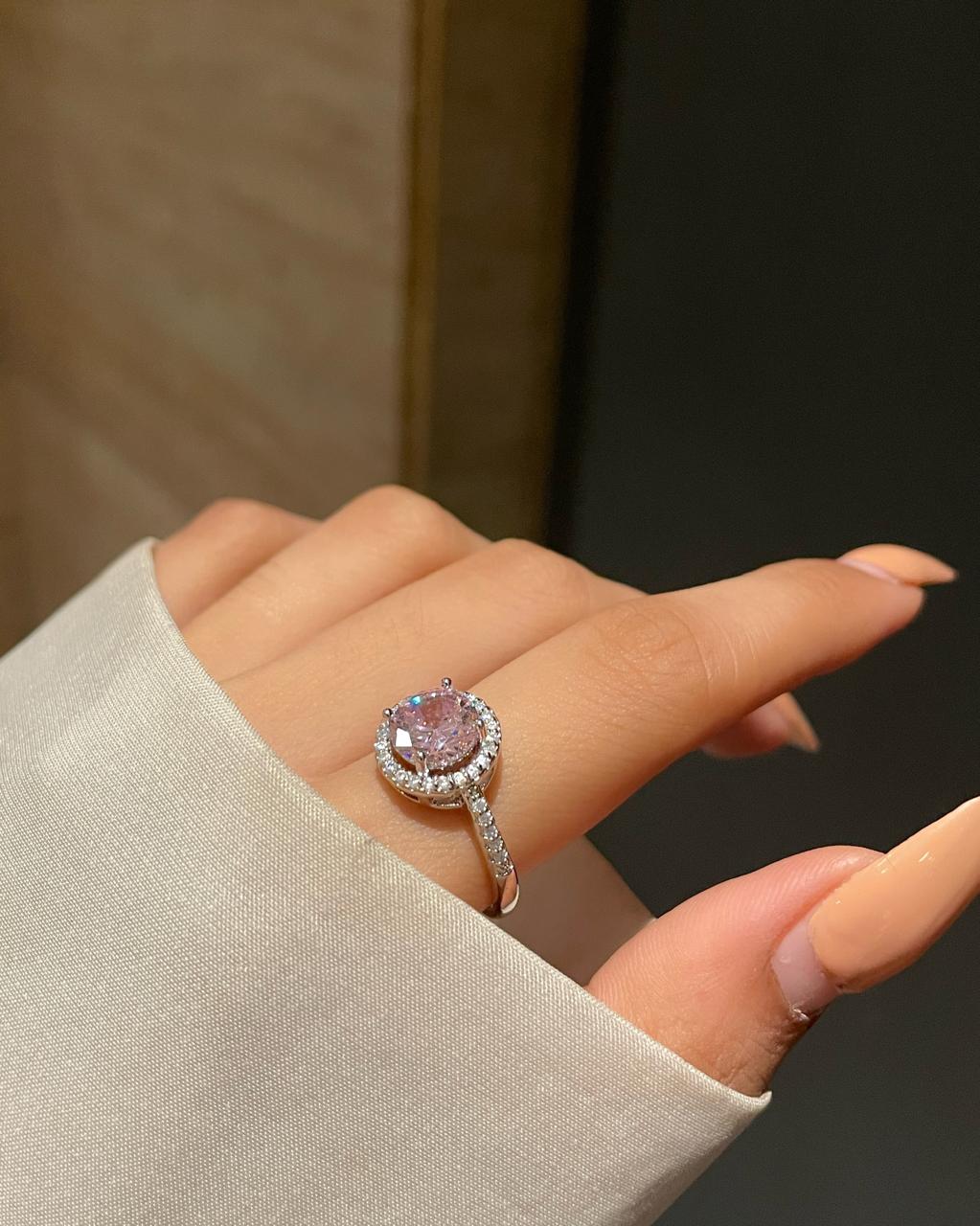Amora Ring- pink - Image 4