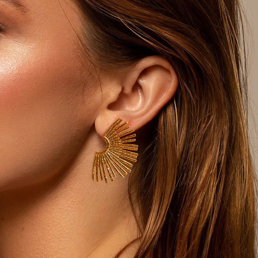 Aphrodite Gold Earrings - Image 3