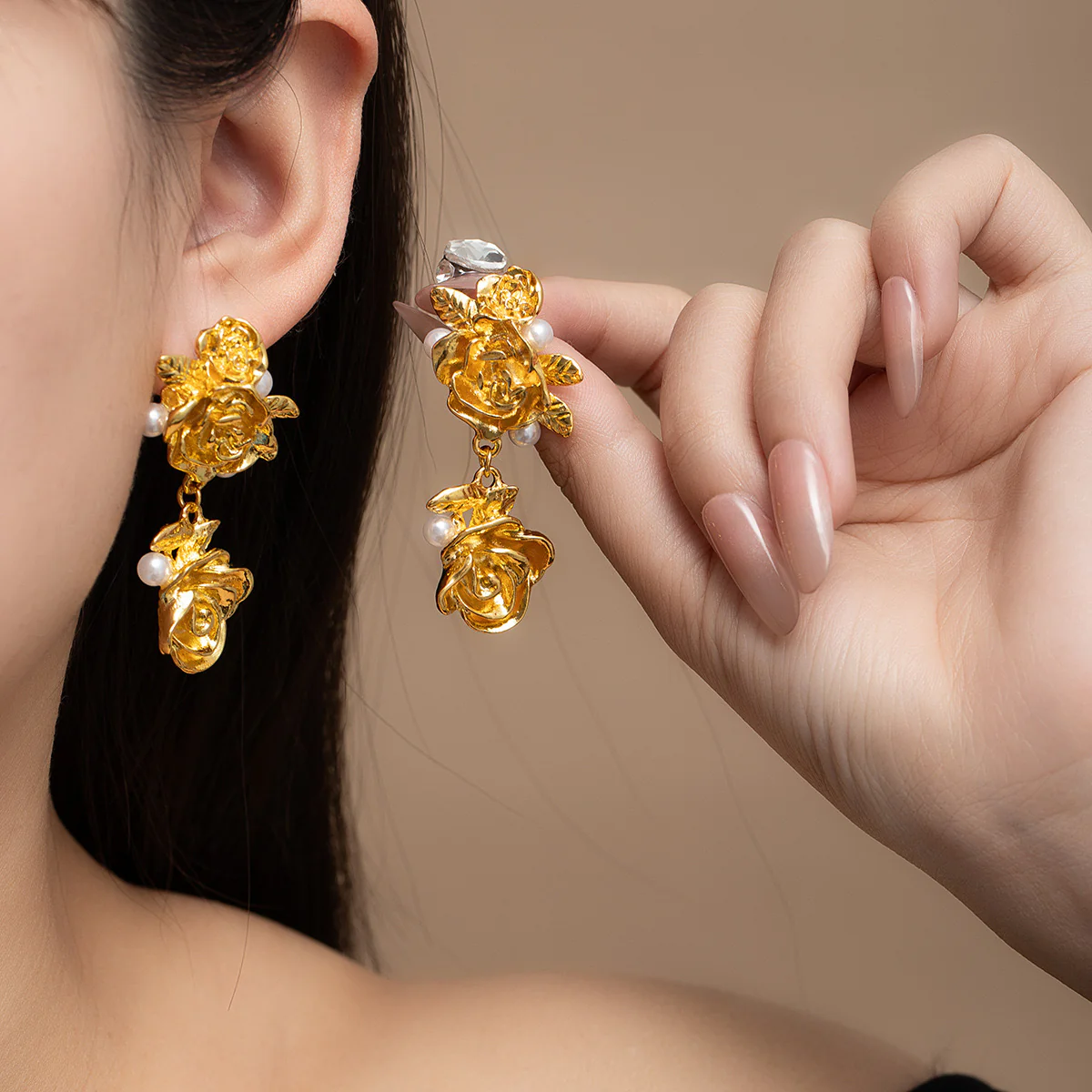 Aphrodite Vintage Rose Earrings - Image 2