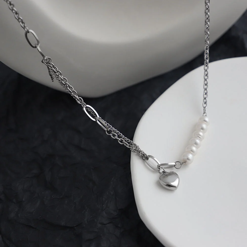 Asymmetrical Pearly Heart Necklace - Image 2