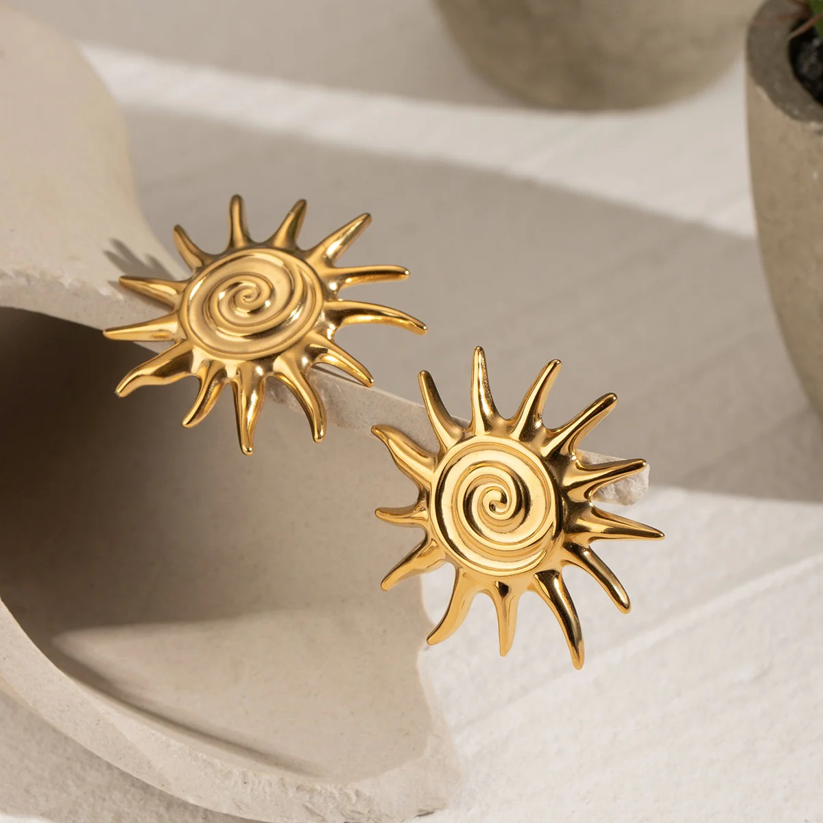 Aurelia Halo Earrings - Image 4