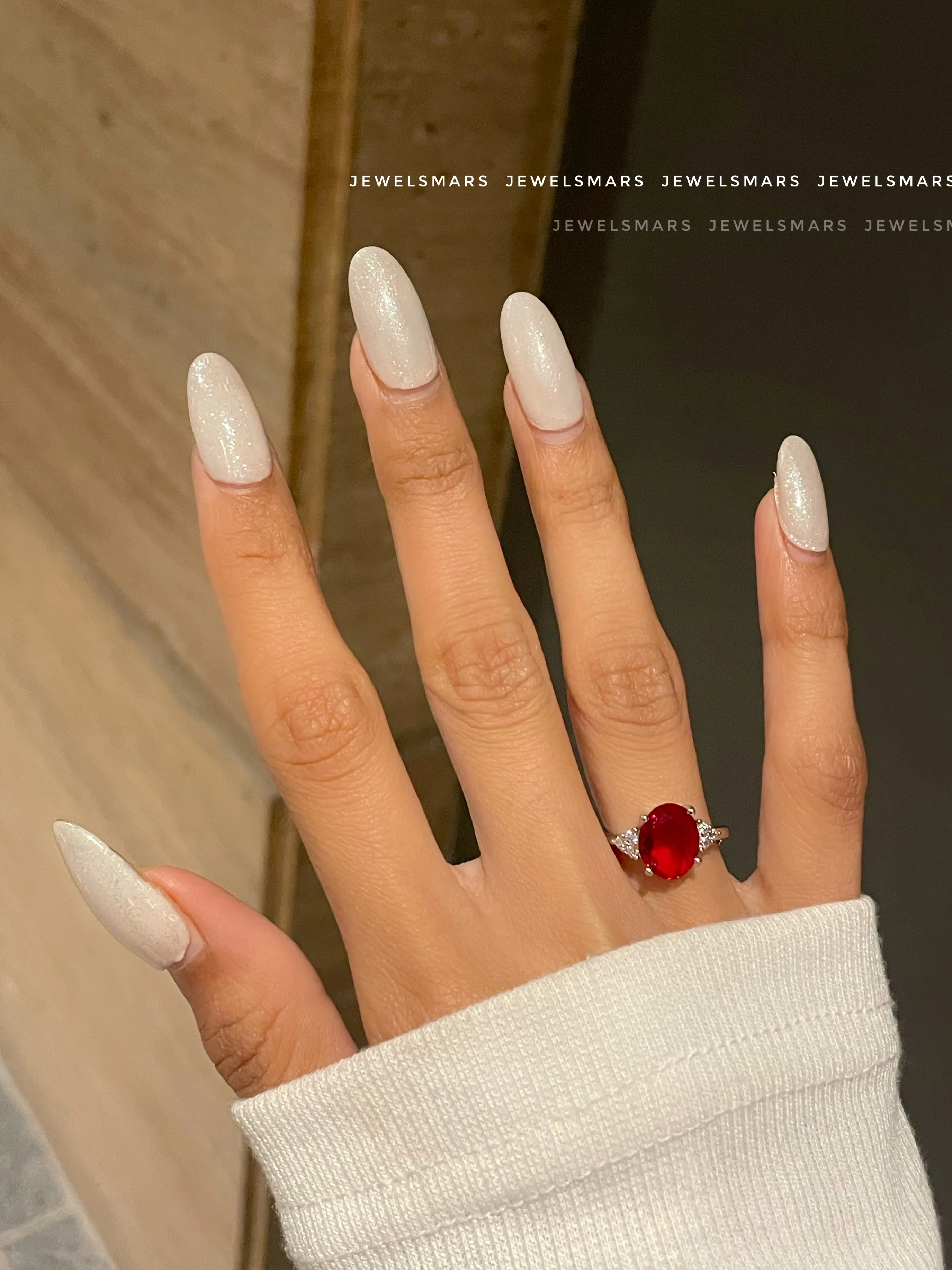 Aurora Dreamy Solitaire Ring- red - Image 3