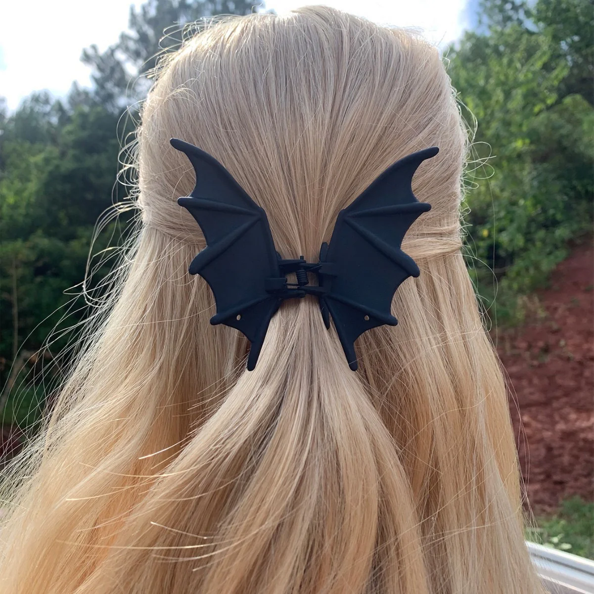 Baddie Bat Claw Clip - Image 2