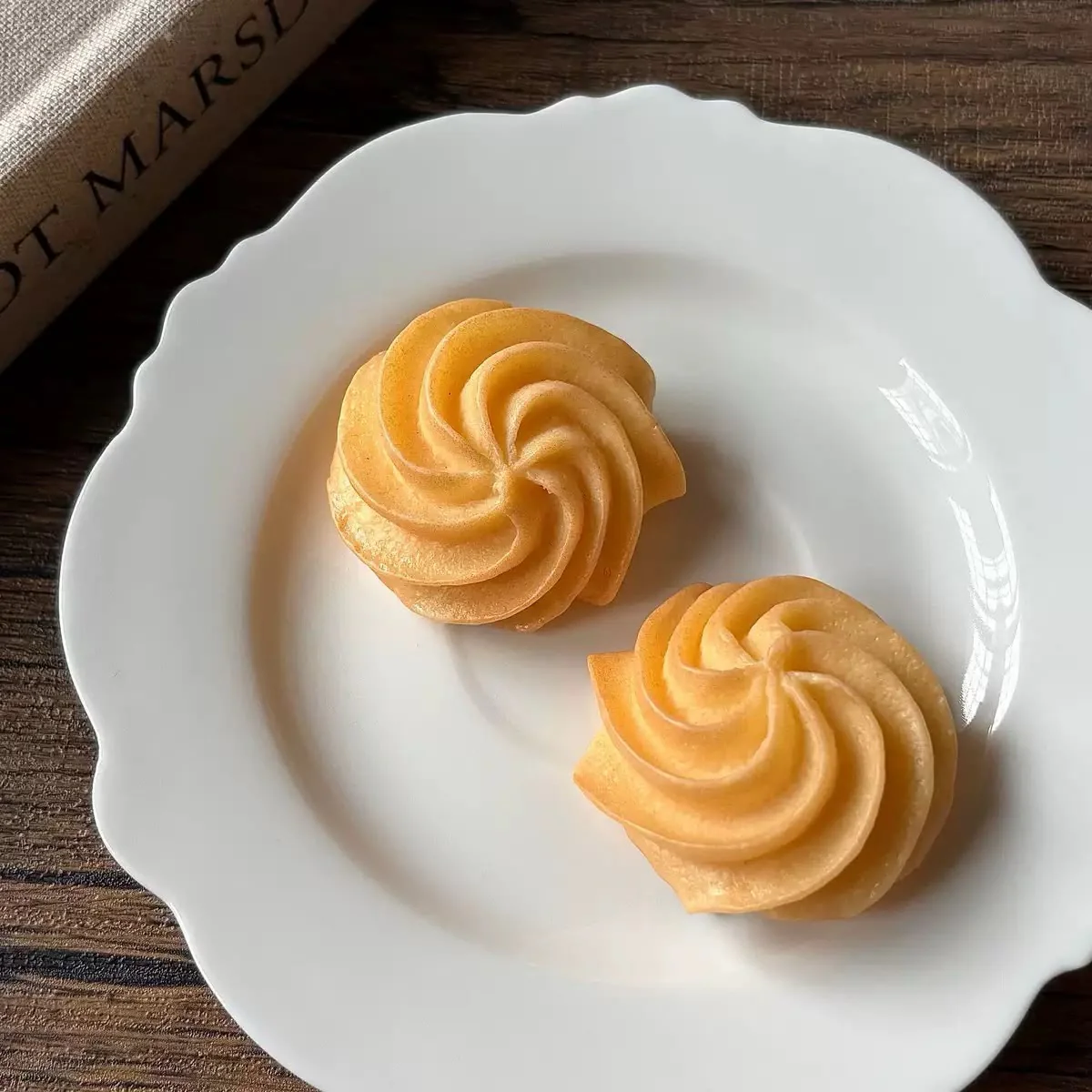 Bakery Swirl Butter Cookie Hair Clip - Image 2
