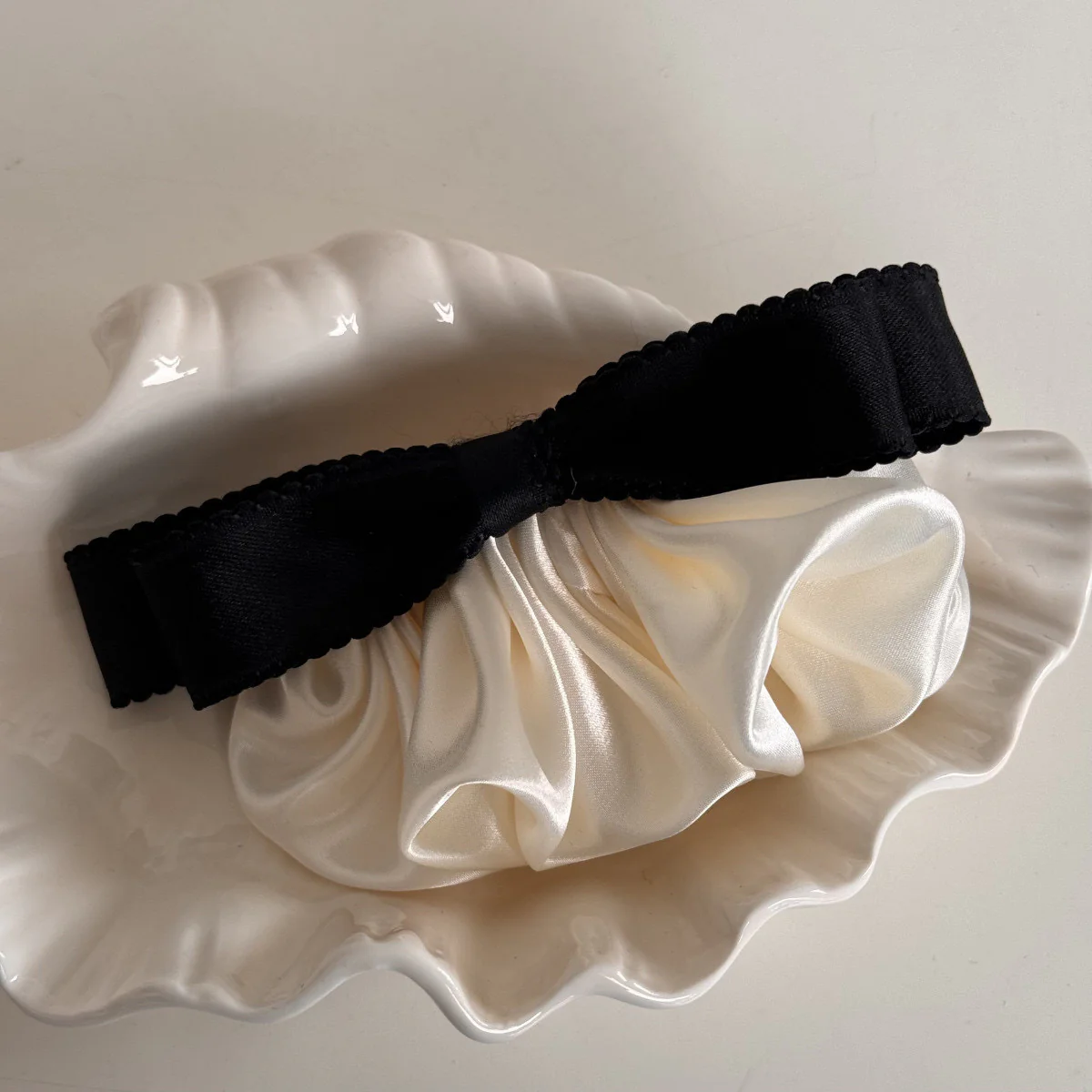 Ballerina Girly! Hair Bow - Image 2