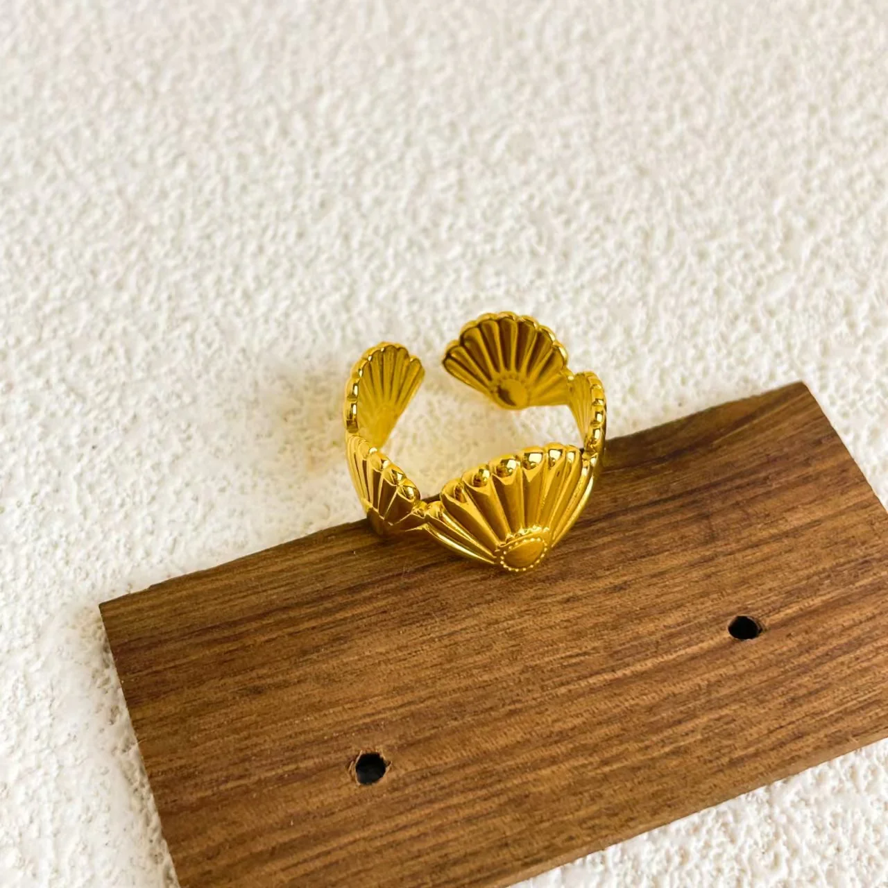 Bay-watch Shell Ring - Image 4