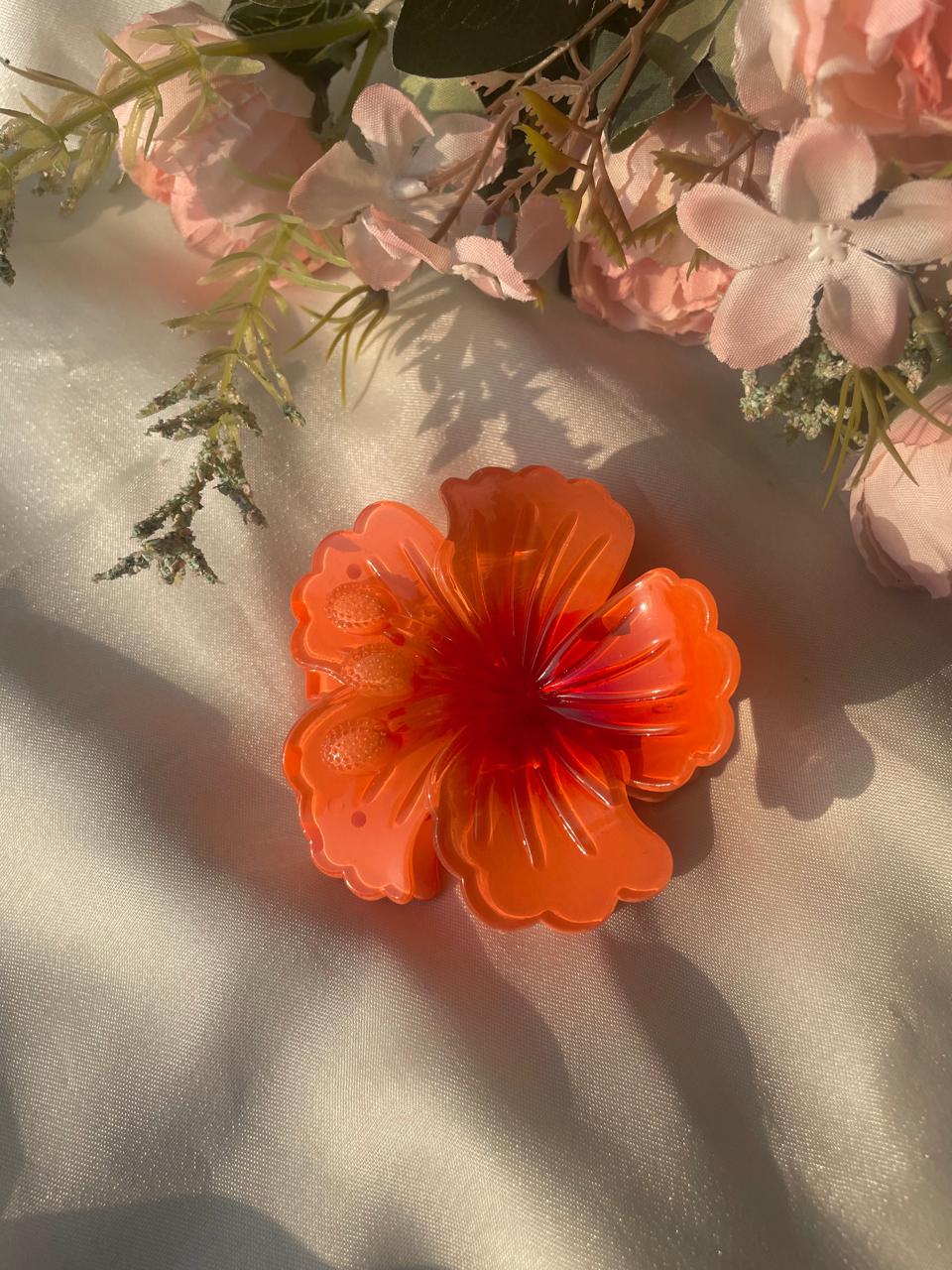 Beach-cation Hawaiian Hibiscus Hair Clip - Image 4