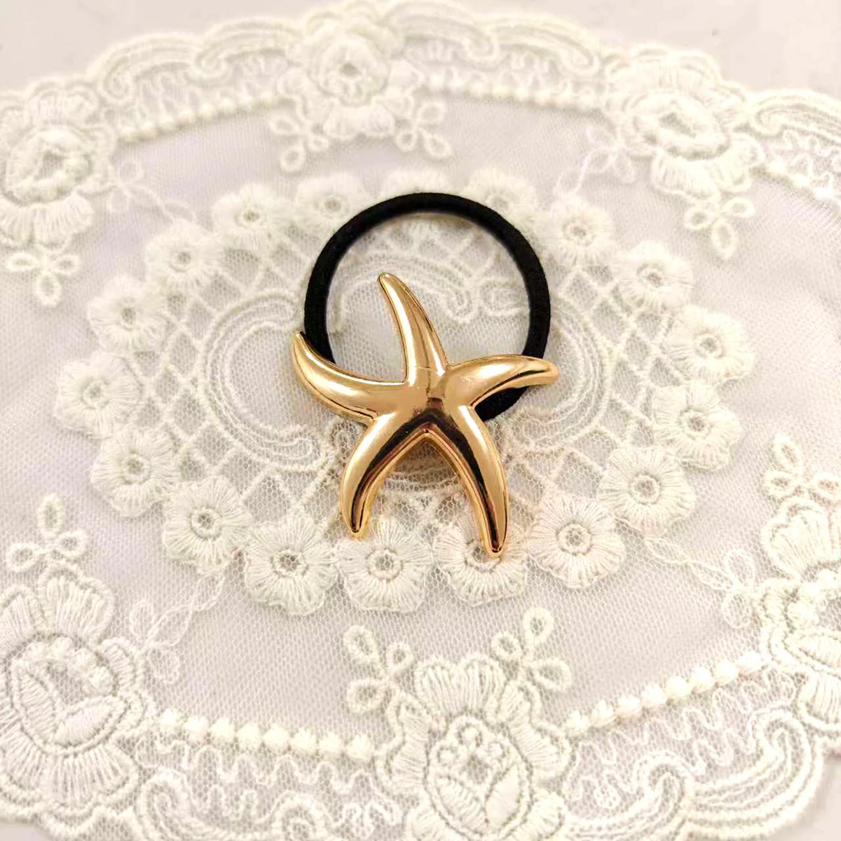 Beachy Statement Metal Hair Tie - Image 3