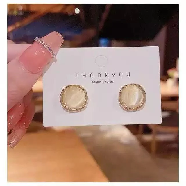 Beige Bliss Stud Earrings - Image 3