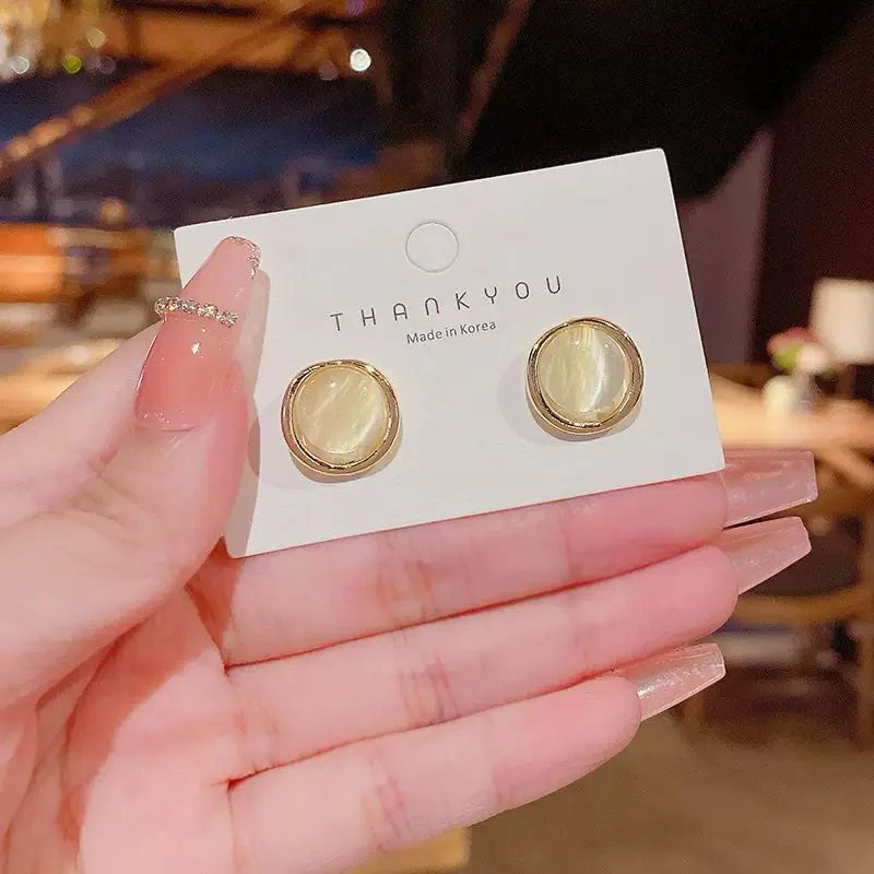 Beige Bliss Stud Earrings - Image 6