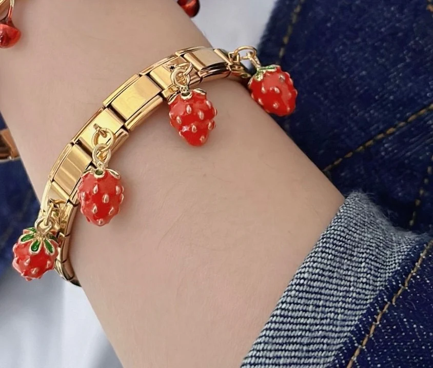 Berry Amor Bracelet - Image 3