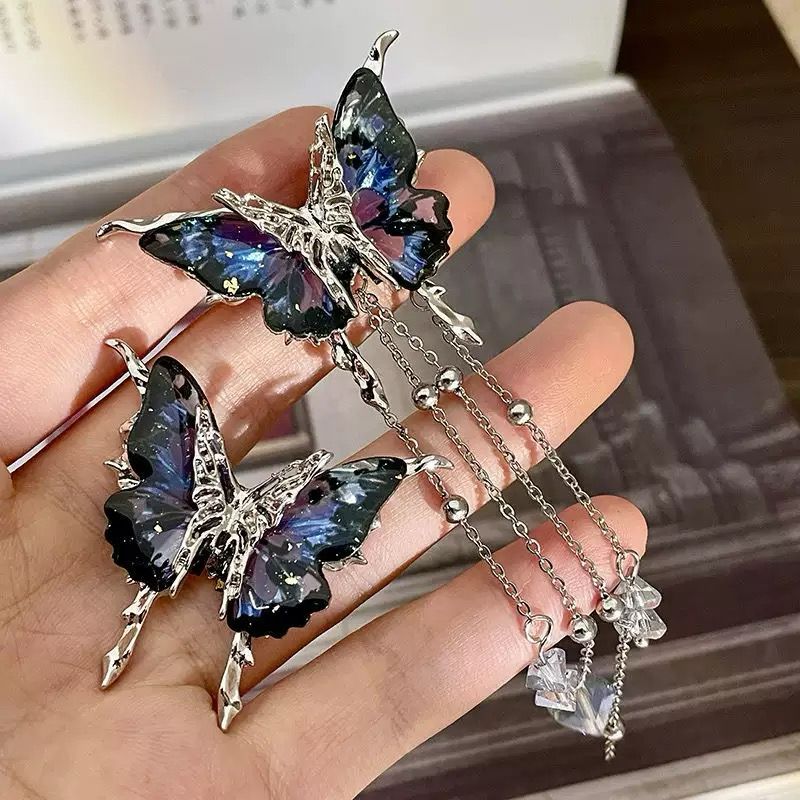Bewitched Flutters Mismatched Earrings - Image 3
