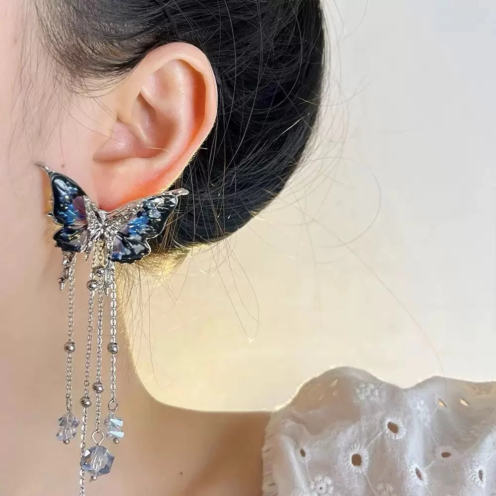 Bewitched Flutters Mismatched Earrings - Image 4