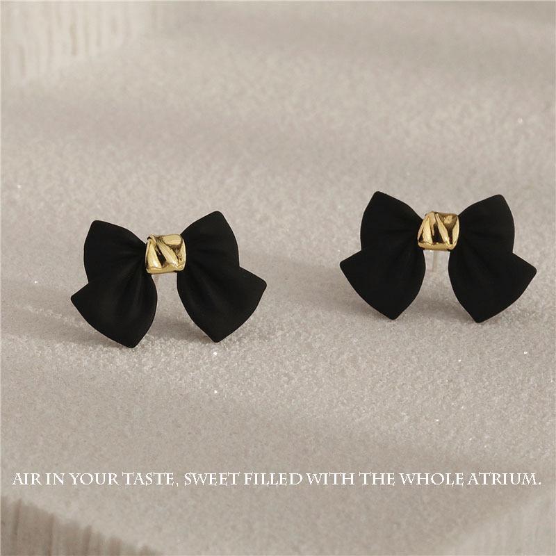 Black Bow love Earrings - Image 3
