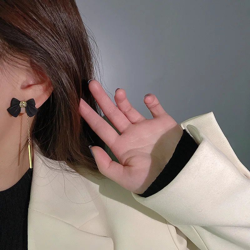 Black Bow tassel Drop Earrings - Image 2