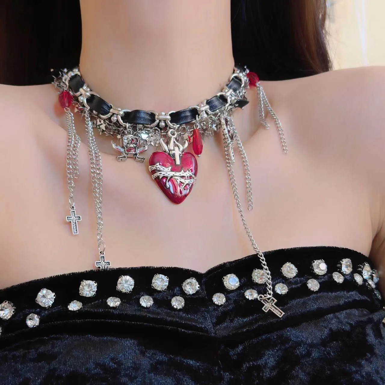 Vampire Diaries Grunge Necklace - Image 3