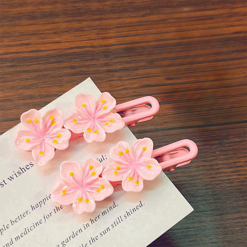 Blushing Daisies Hair Clip - Image 4