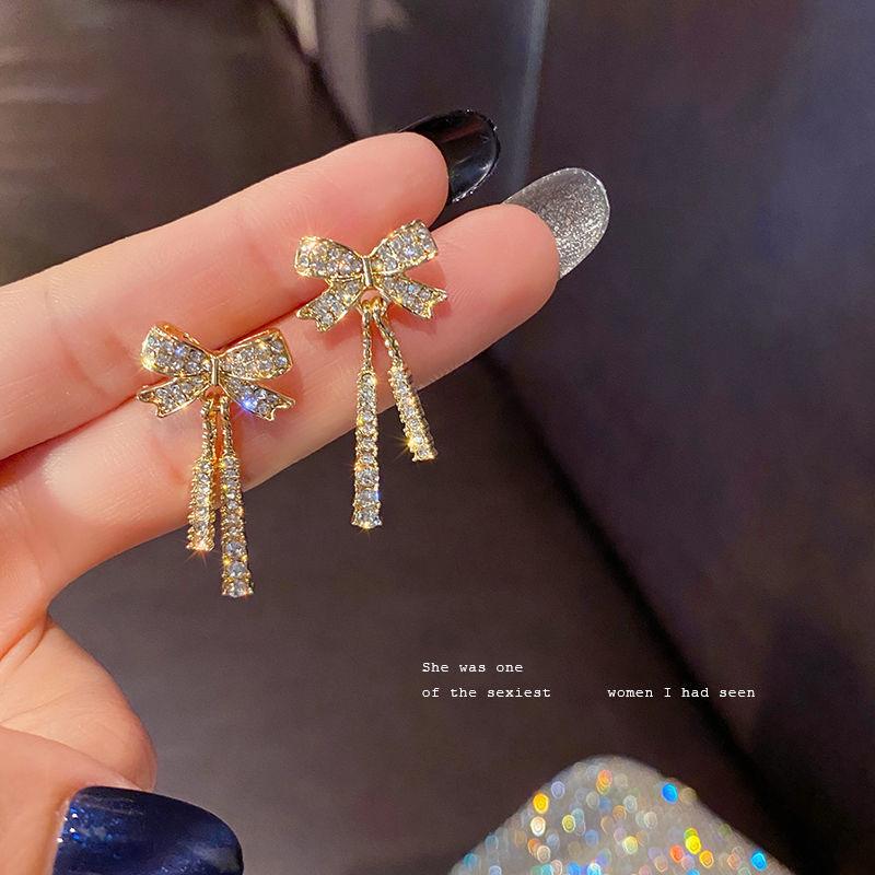 Bow dandling Earrings - Image 6