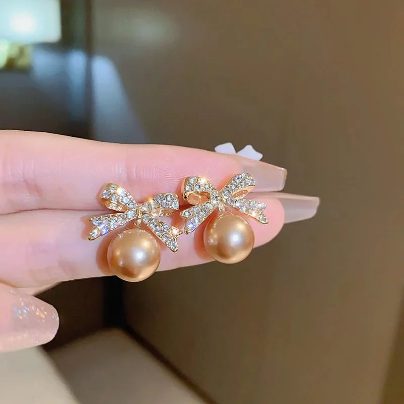 bow royal pearl earrings - Image 3
