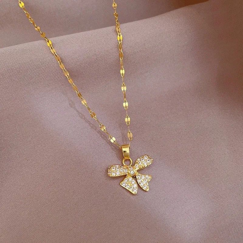 Bow Season Necklace