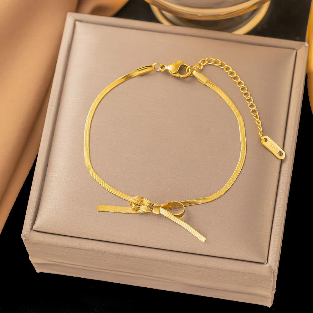 Bows are better Bracelet - Image 3
