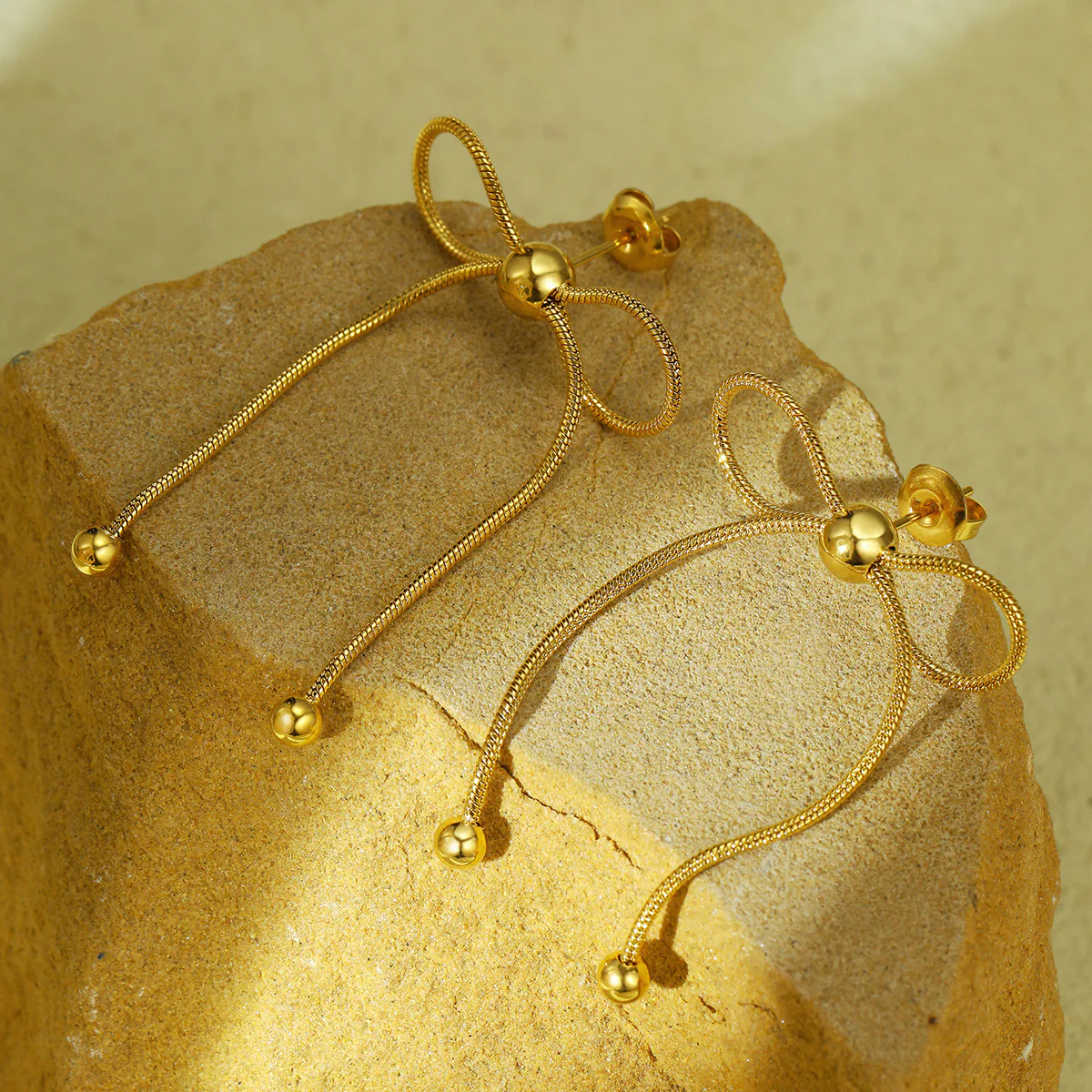 Bows Belle Earrings - Image 5