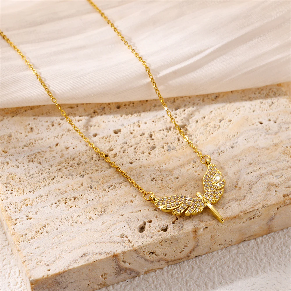 Bridgerton Fairy Necklace - Image 2