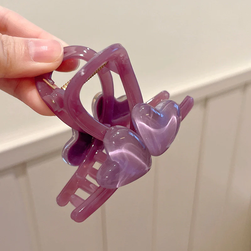 Bubblegum Kisses Claw Clip - Image 4