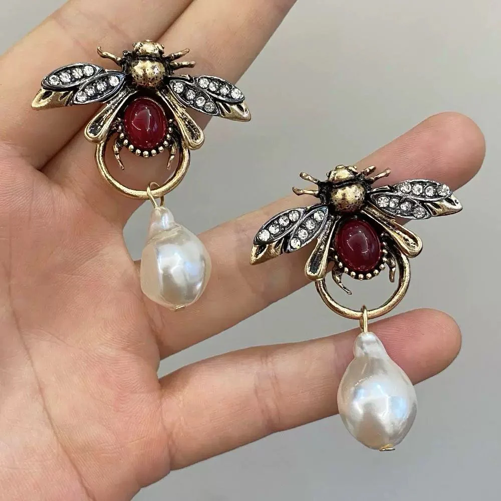 Beetal Pearl Earrings - Image 3