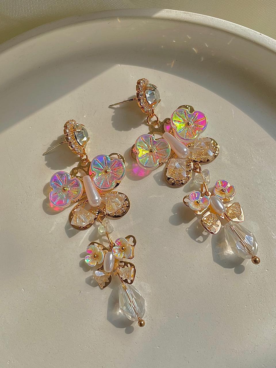 Butterfly Dangling Dreamy Earrings - Image 3