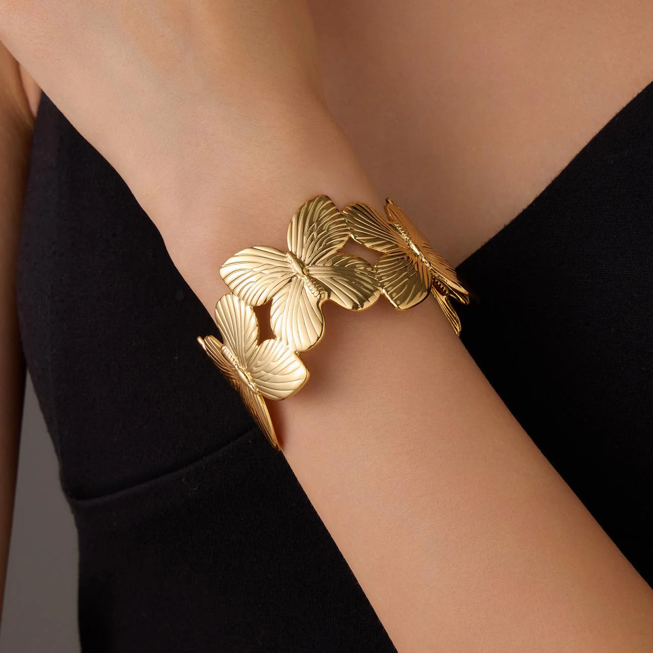 Butterfly Handcuff - Image 6
