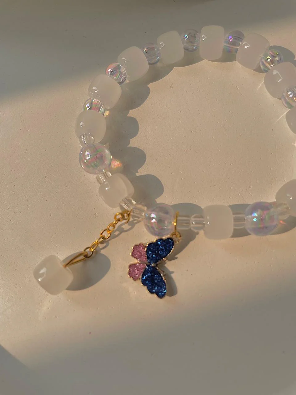 Butterfly in the paradise bracelet- white