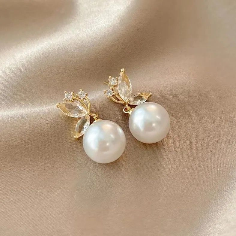 Butterfly Pearl Drop Earrings - Image 3