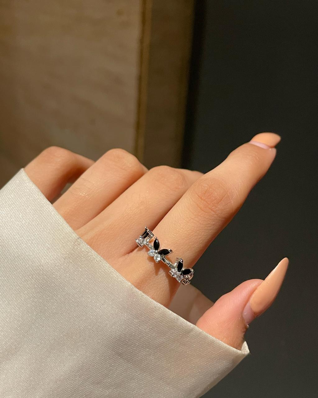 Butterfly Ring Band- black - Image 3