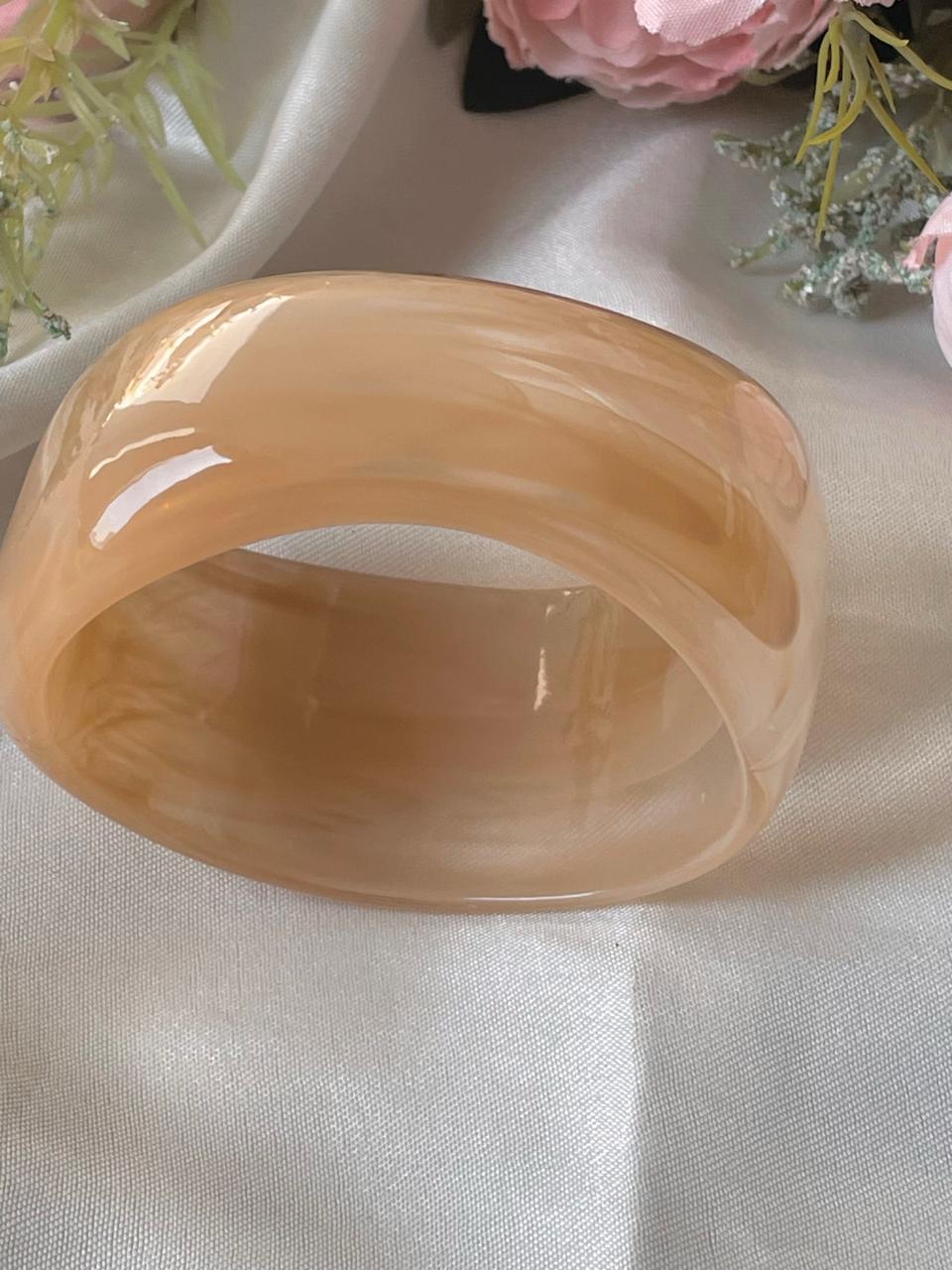 Cabana Calling! Acrylic Bangle - Image 2