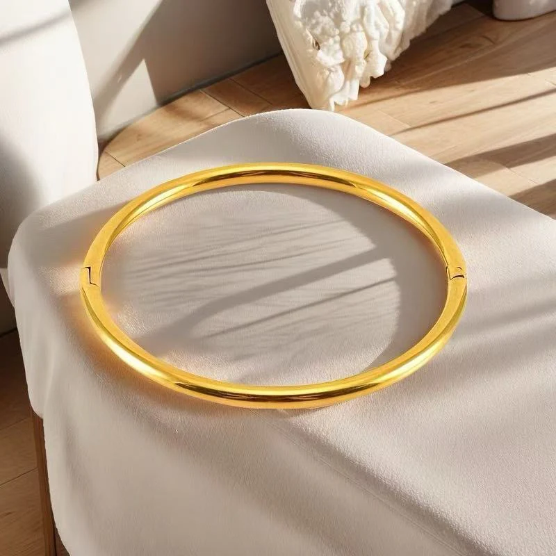 Call her Classy! Gold Bracelet - Image 2