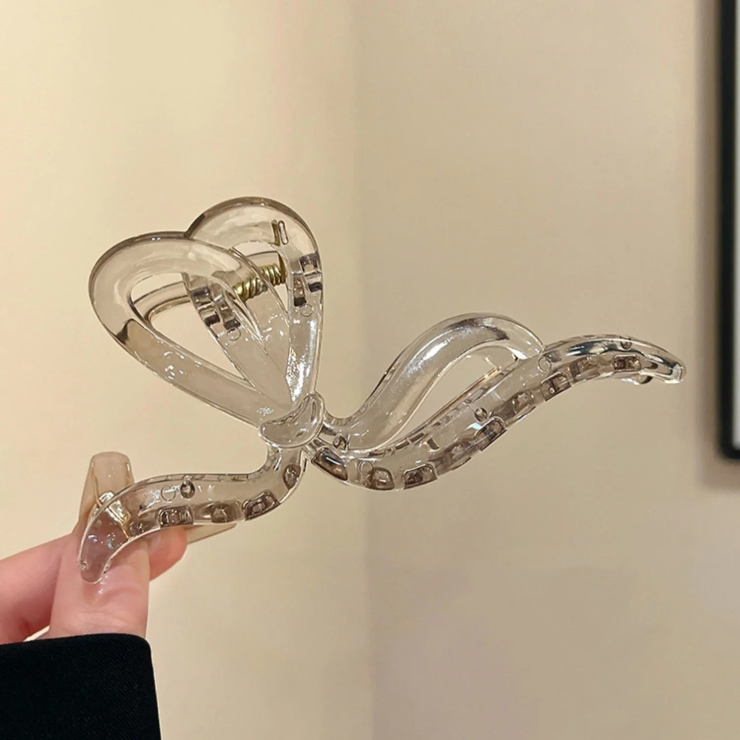 Certified Princess Bow Claw Clip - Image 5