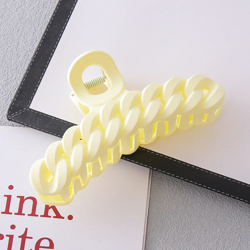 Chained Claw Clips - Image 5