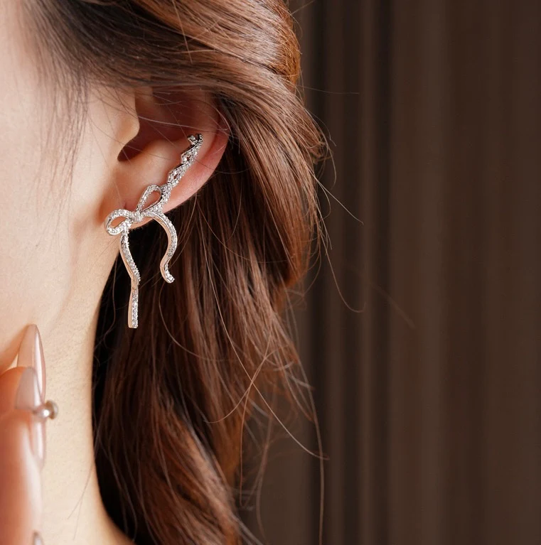 Champagne Bowknot Earrings - Image 3
